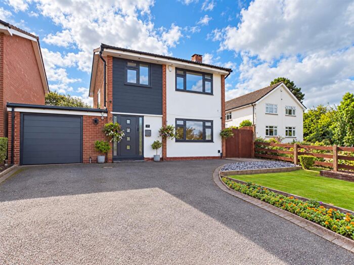 3 Bedroom Detached House For Sale In Muswell Road, Derby, DE22