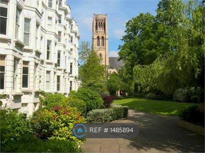 1 Bedroom Flat To Rent In Pinehurst Court, London, W11