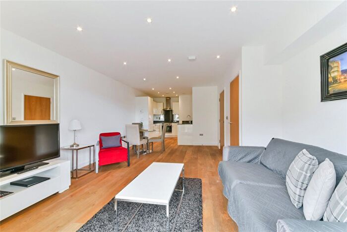 1 Bedroom Flat To Rent In Providence Place, London, SE10