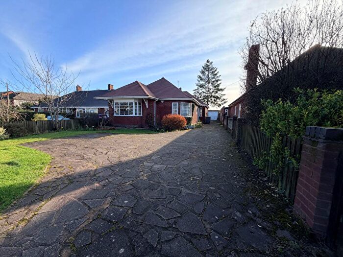 3 Bedroom Detached Bungalow For Sale In Higham Lane, Nuneaton, CV11