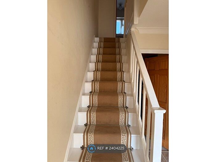 3 Bedroom Terraced House To Rent In Beaumont Drive, Kent, DA11