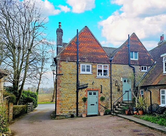 1 Bedroom Flat For Sale In Borough House, North Street, Midhurst, West Sussex, GU29