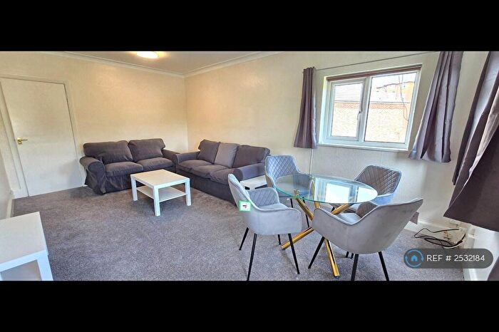 1 Bedroom Flat To Rent In Harrogate Road, Leeds, LS17