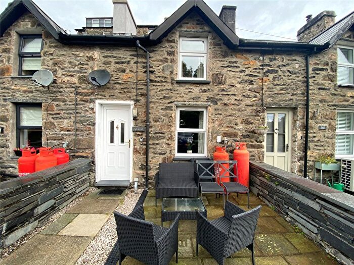 3 Bedroom Terraced House For Sale In Tanygrisiau, Blaenau Ffestiniog, Gwynedd, LL41