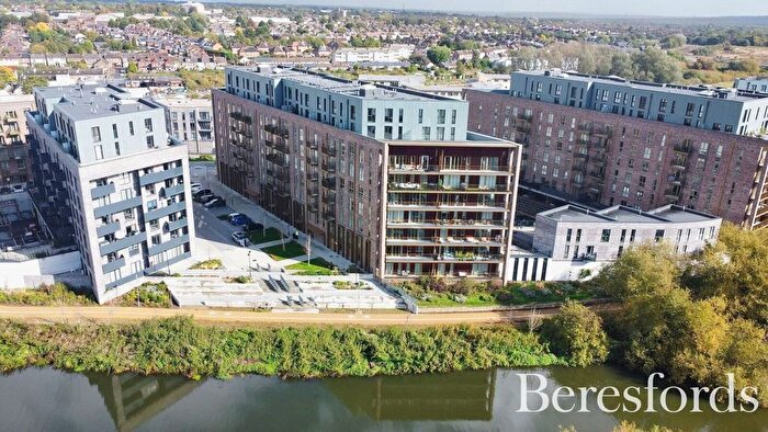 2 Bedroom Flat For Sale In Wharf Road, Chelmsford, CM2