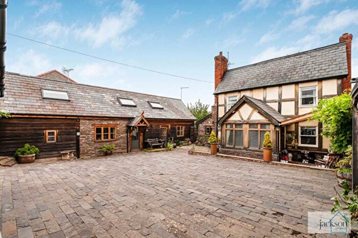 6 Bedroom Detached House For Sale In New End House, Canon Pyon, Hereford & Annexe, HR4
