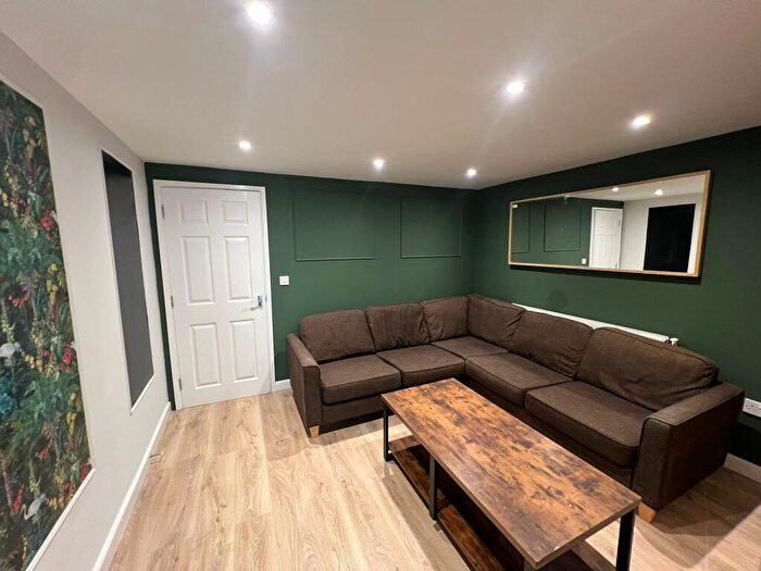 5 Bedroom House To Rent In Hubert Road, Selly Oak, West Midlands, B29