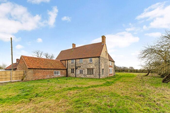 4 Bedroom Detached House To Rent In Calvert Road, Steeple Claydon, Buckingham, Buckinghamshire, MK18