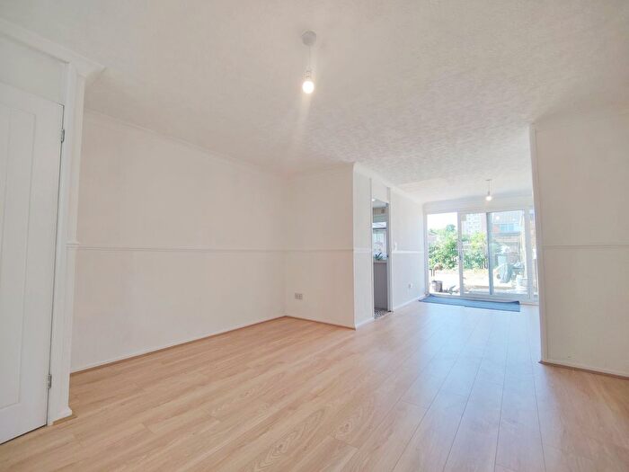 3 Bedroom Terraced House To Rent In Bloomsbury Walk, Birmingham, B7