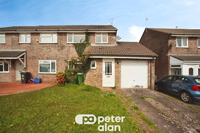 3 Bedroom Semi Detached House For Sale In Pen-Y-Cefn, Thornhill, Cardiff, CF14