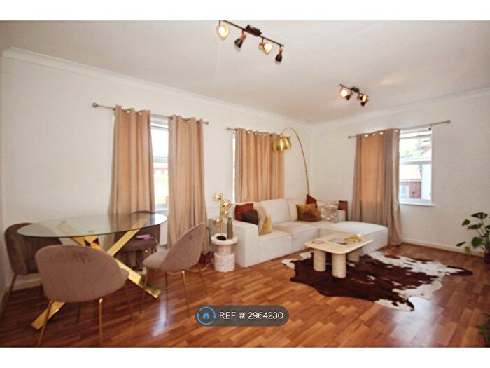 2 Bedroom Flat To Rent In Concord House, Leamington Spa, CV32