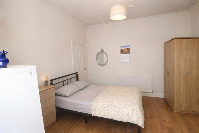 6 Bedroom Property To Rent In Plasnewydd Place, Roath, Cardiff, CF24