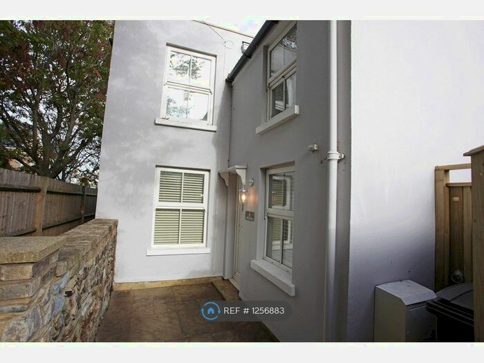 2 Bedroom Detached House To Rent In Ark Lane, Deal CT14
