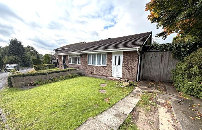 1 Bedroom Semi-Detached Bungalow For Sale In New Drake Green, Westhoughton, Bolton, BL5