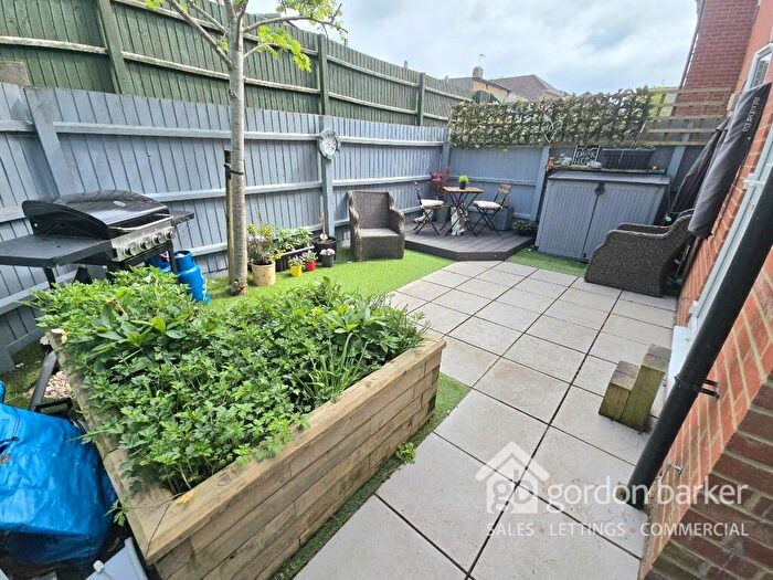 2 Bedroom End Of Terrace House For Sale In Farriers, Fordingbridge, Hampshire, SP6