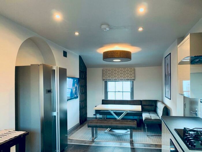 4 Bedroom Flat To Rent In Flat, Clemens Street, Leamington Spa, CV31