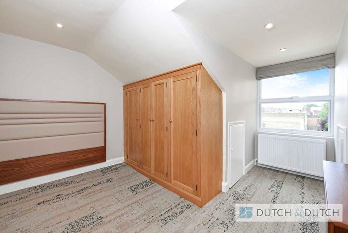 1 Bedroom Flat For Sale In Belsize Road, Kilburn, London, NW6