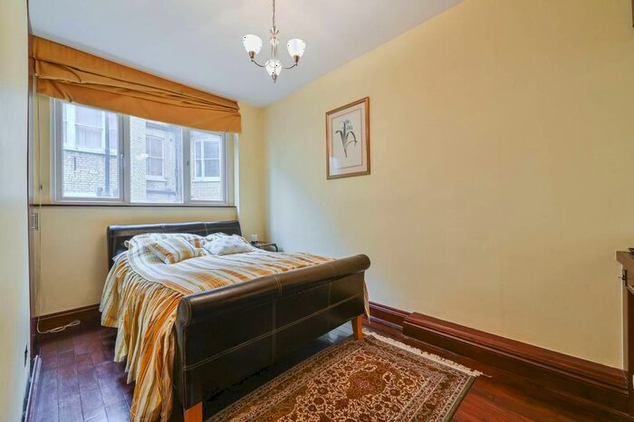 3 Bedroom Flat To Rent In Bickenhall Mansions, , Marylebone, London U, W1