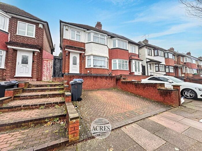 3 Bedroom Semi Detached House For Sale In Derrydown Road, Perry Barr, Birmingham, B42