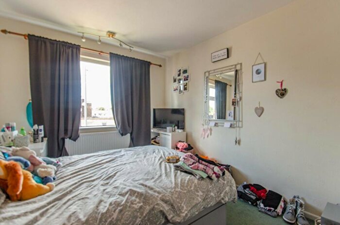 2 Bedroom Flat For Sale In Cannon House, Queen Street, Hitchin, Hertfordshire, SG4