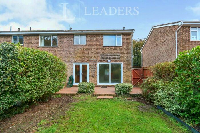 3 Bedroom Semi-Detached House To Rent In Burton, BH23