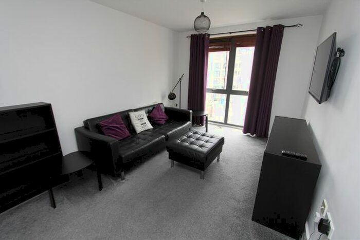 2 Bedroom Flat To Rent In Waterloo Apartments, Waterloo Street, LS10