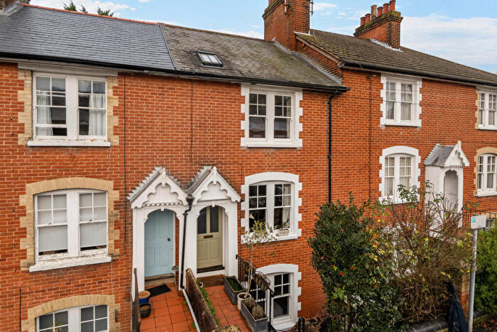 2 Bedroom Maisonette For Sale In Addison Road, Guildford, GU1