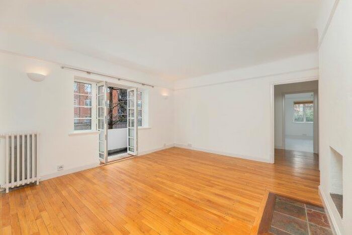 2 Bedroom Flat To Rent In Wimbledon Hill Road, London, SW19