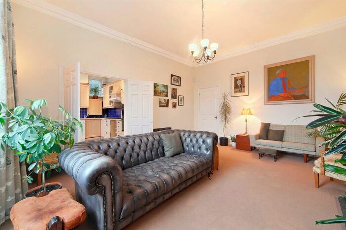 2 Bedroom Apartment To Rent In Blackheath London, SE3