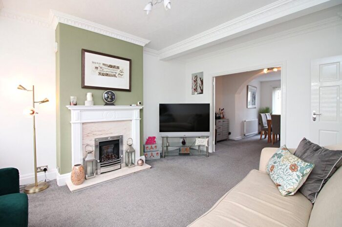 4 Bedroom Semi Detached House For Sale In North Drive, Thornton-Cleveleys, FY5