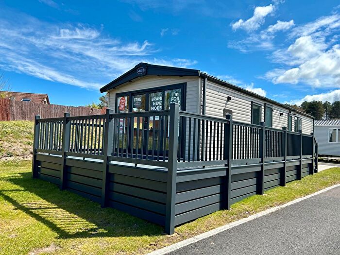 2 Bedroom Park Home For Sale In Burghead Holiday Park, Station Ct Elgin, IV30