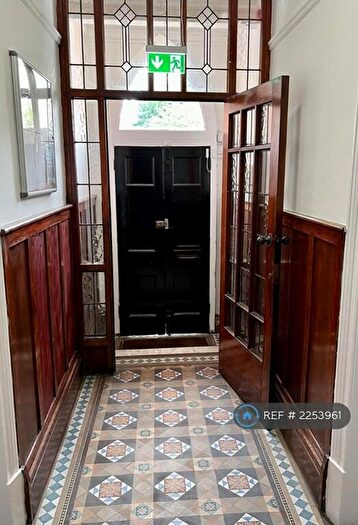 1 Bedroom Flat To Rent In Mellalieu Street, Middleton, Manchester, M24