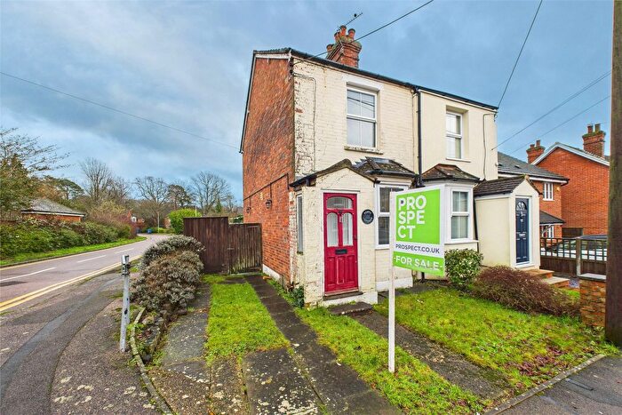 2 Bedroom Semi-detached House For Sale In College Road, College Town, Sandhurst, Berkshire, GU47