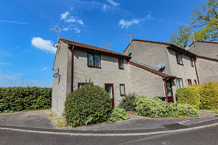 1 Bedroom Apartment For Sale In Cheddar Fields, Cheddar, BS27