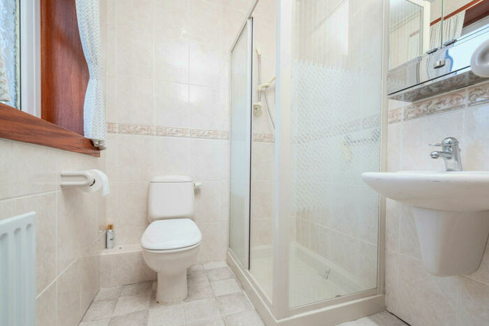 2 Bedroom Flat To Rent In Glasgow Road, Port Glasgow, PA14