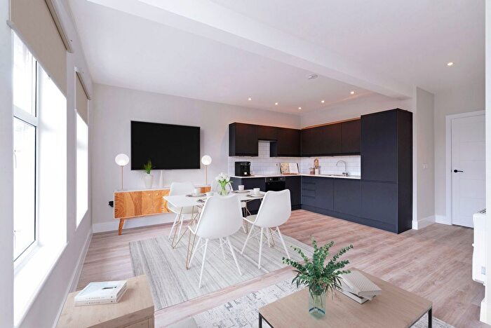 2 Bedroom Flat For Sale In Guildford Road, Cranleigh, GU6