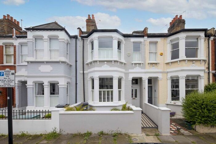 4 Bedroom Property To Rent In Balfern Grove, London, W4