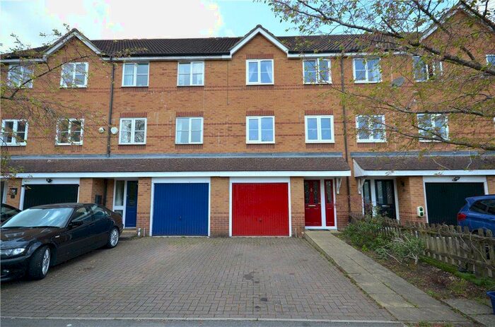 5 Bedroom Terraced House To Rent In Aspen Grove, GU12