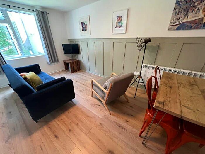 1 Bedroom Flat To Rent In Montague Court, BS2