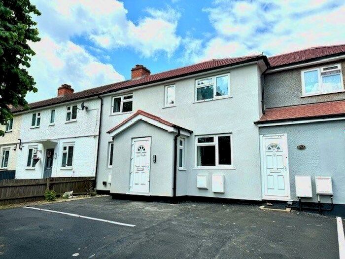 1 Bedroom Flat To Rent In Greenford Road, Greenford, UB6