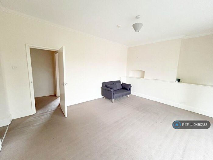 1 Bedroom Flat To Rent In Windsor Road, Doncaster, DN2