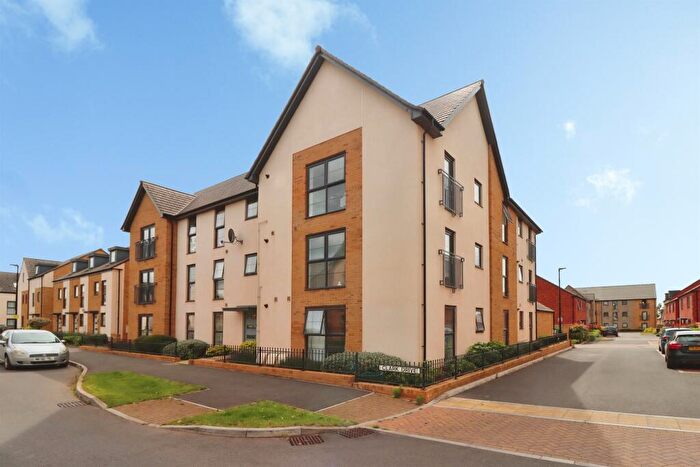 2 Bedroom Apartment For Sale In Clark Drive, Yate, Bristol, BS37