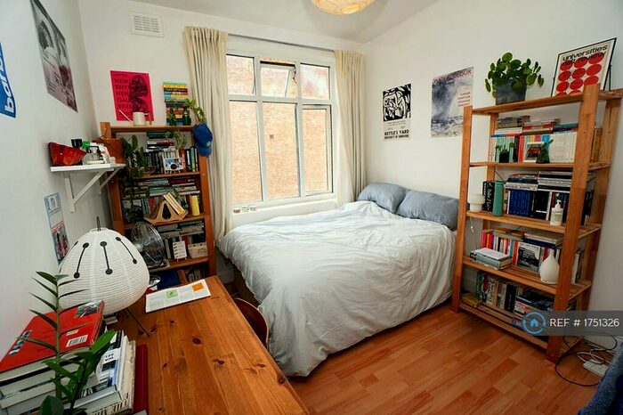 3 Bedroom Flat To Rent In Seven Sisters Road, London, N4