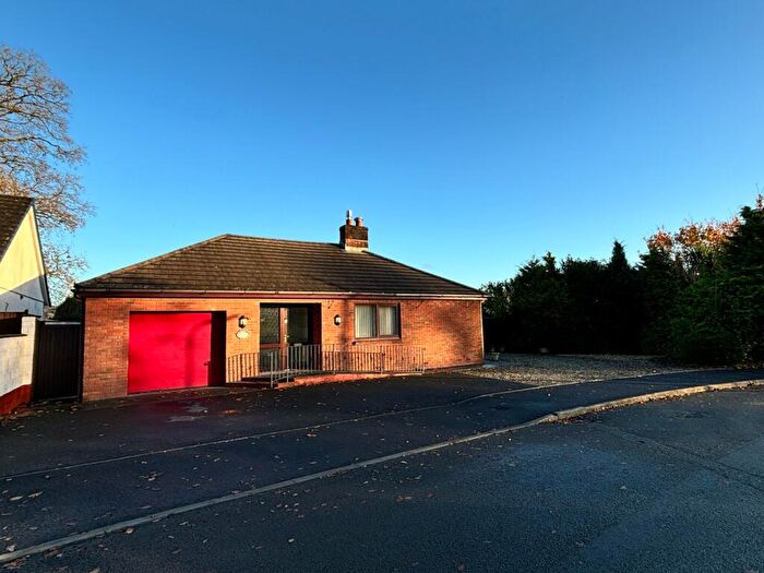 3 Bedroom Detached Bungalow For Sale In Is Y Bryn, Trevaughan, Carmarthen, SA31