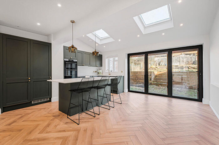 3 Bedroom Terraced House For Sale In Buckwood Road, Markyate, St Albans, AL3