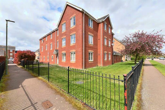2 Bedroom Flat To Rent In Epsom Close, Stevenage, SG1