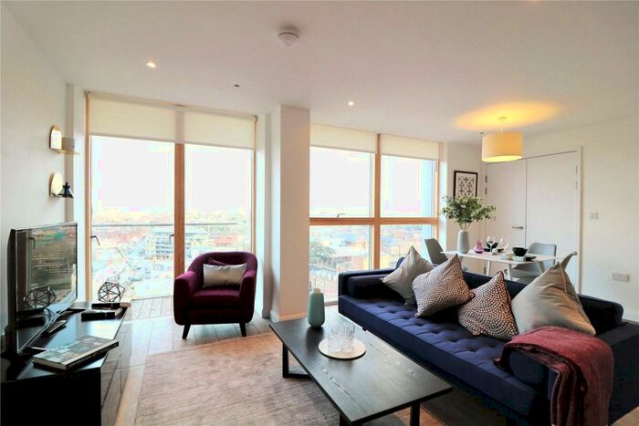 1 Bedroom Apartment To Rent In Berkshire House, Queen Street, Maidenhead, Berkshire, SL6