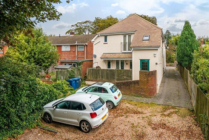 1 Bedroom Flat To Rent In Upper Hale Road, Farnham, Surrey, GU9