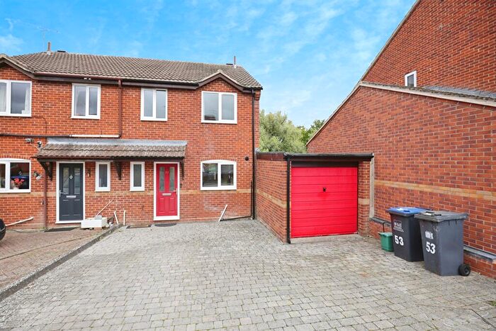3 Bedroom Semi-Detached House For Sale In Marlborough Drive, Sydenham, Leamington Spa, CV31