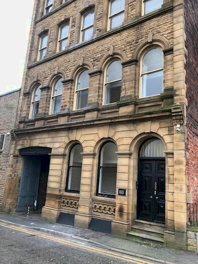 1 Bedroom Flat To Rent In Croft Street, Dewsbury, WF13